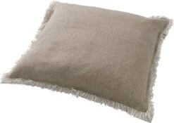 BURTO - Sierkussen Van Gewassen Katoen Pumice Stone 45x45 Cm - Beige - Inclusief Binnenvulling 15 BURTO - Sierkussen Van Gewassen Katoen Pumice Stone 45x45 Cm - Beige - Inclusief Binnenvulling -Dutch Decor 1200x851 3