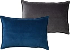 FAY - Sierkussen Velvet Insignia Blue 40x60 Cm - Blauw - Inclusief Binnenkussen 11 FAY - Sierkussen Velvet Insignia Blue 40x60 Cm - Blauw - Inclusief Binnenkussen -Dutch Decor 1200x857 3