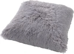 FLUFFY - Kussenhoes Unikleur 45x45 Cm - Micro Chip - Lichtgrijs - Exclusief Binnenkussen 17 FLUFFY - Kussenhoes Unikleur 45x45 Cm - Micro Chip - Lichtgrijs - Exclusief Binnenkussen -Dutch Decor 1200x867 1