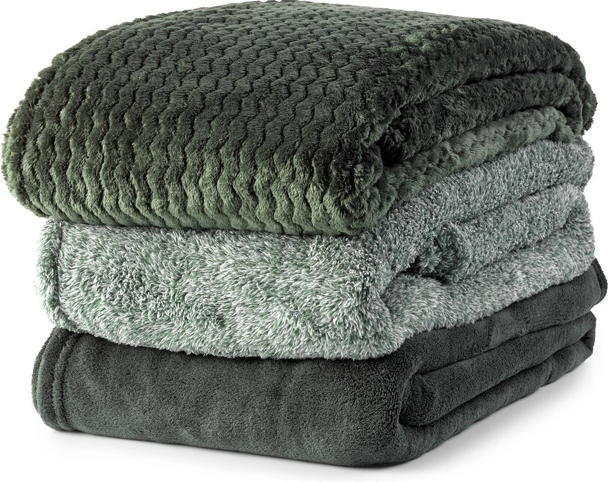 Dutch Decor - HARVEY - Plaid Fleece 150x200 Cm - Mountain View - Donkergroen - Superzacht - Deken 5 Dutch Decor - HARVEY - Plaid Fleece 150x200 Cm - Mountain View - Donkergroen - Superzacht - Deken - Afbeelding 3