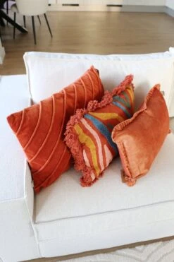 REBEL - Kussenhoes Velvet 30x50 Cm Potters Clay - Oranje - Exclusief Binnenkussen -Dutch Decor 800x1200 61