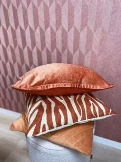 REBEL - Kussenhoes Velvet 30x50 Cm Potters Clay - Oranje - Exclusief Binnenkussen -Dutch Decor 899x1200 14