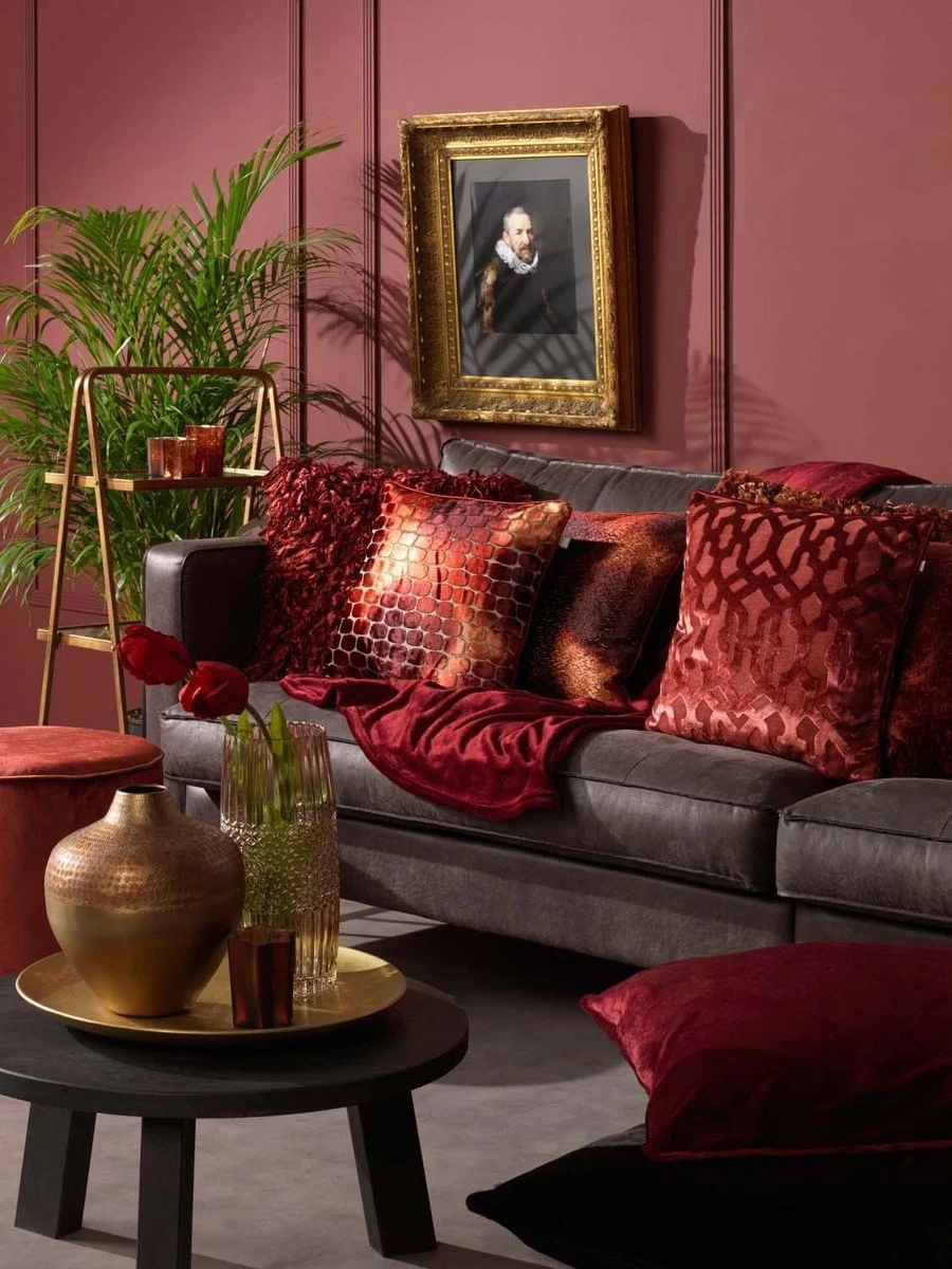 JACK - Sierkussen Bordeaux 45x45 Cm - Rood - Inclusief Binnenvulling 9 JACK - Sierkussen Bordeaux 45x45 Cm - Rood - Inclusief Binnenvulling - Afbeelding 7