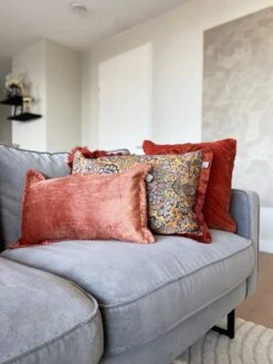 REBEL - Kussenhoes Velvet 30x50 Cm Potters Clay - Oranje - Exclusief Binnenkussen -Dutch Decor 900x1200 31